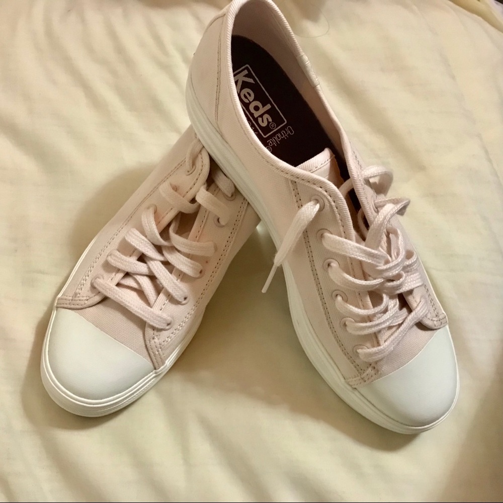 Pink keds